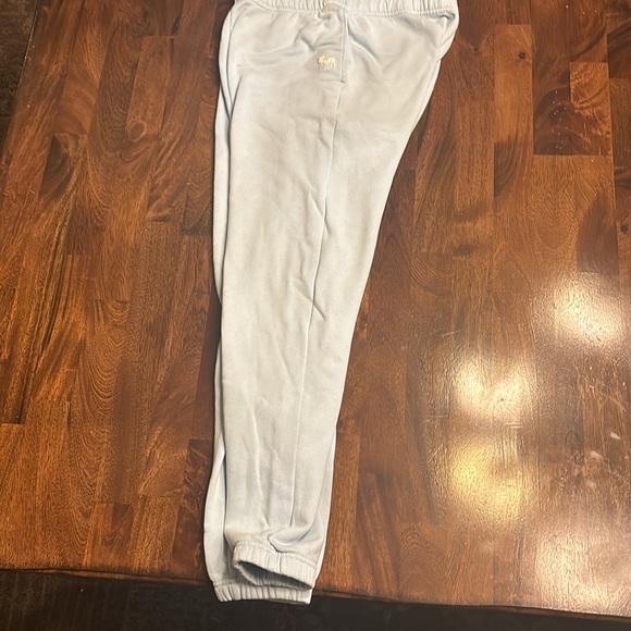 Abercrombie kids light blue sweatpants - Picture 2 of 4
